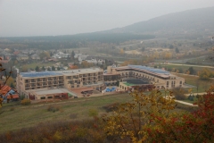 Kapitány-hotelre-kilátás-a-várból