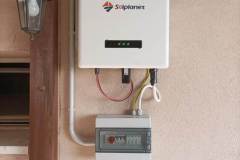 Solplanet 3 kW-os  inverter bekötve